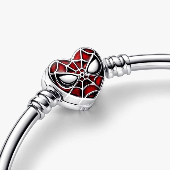 New Pandora Marvel Spider-Man Sterling Silver Bangle with Mask Clasp - Picture 4 of 4